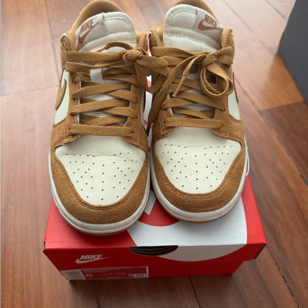 Nike dunk low